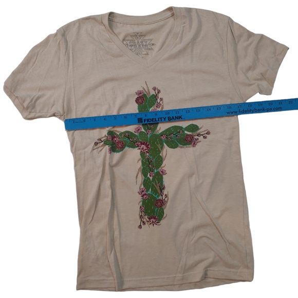 CRAZY TRAIN Cactus Cross Speckled Tan Women's Vneck Graphic Tee Size Small - Picture 5 of 6